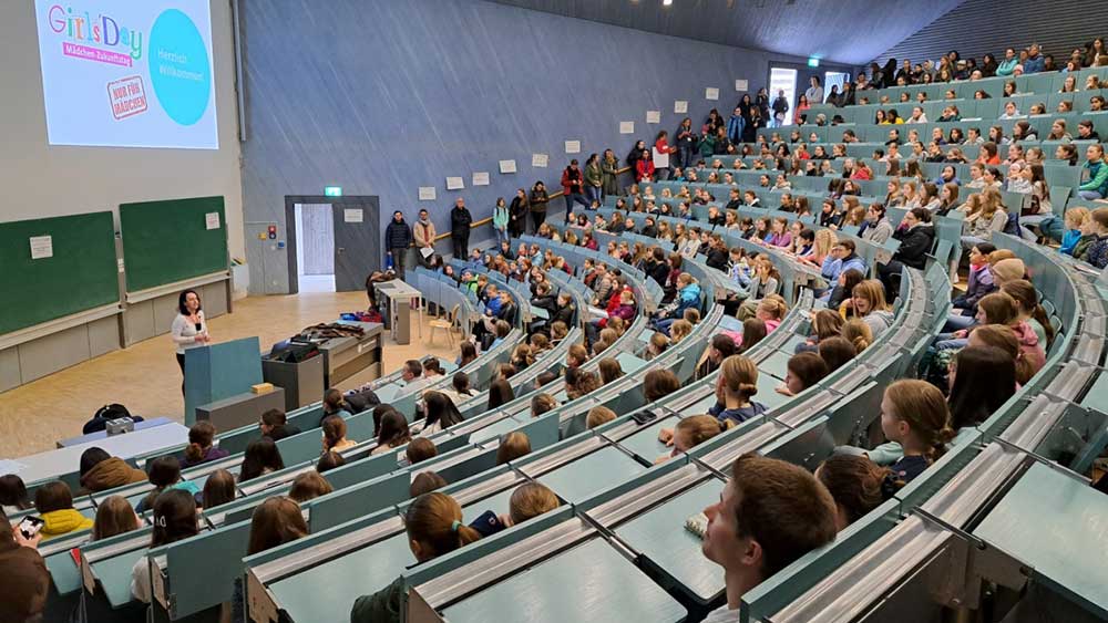 Bild-Girls-Day-Universitaet-Stuttgart Bild Girls' Day an der Universität Stuttgart